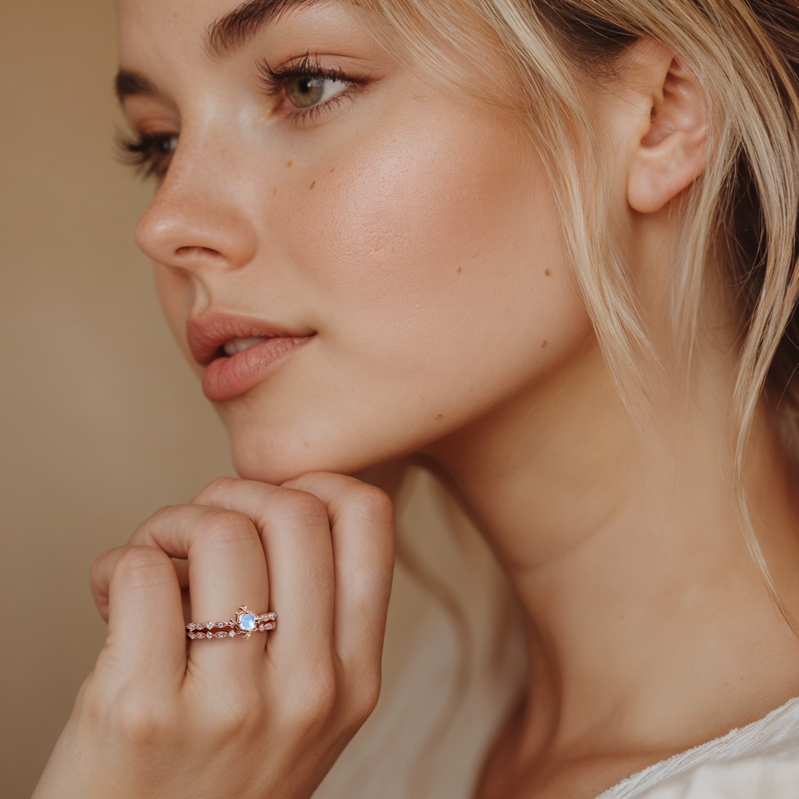 🌸 Tsuki – Moonstone Ring Bridal Set