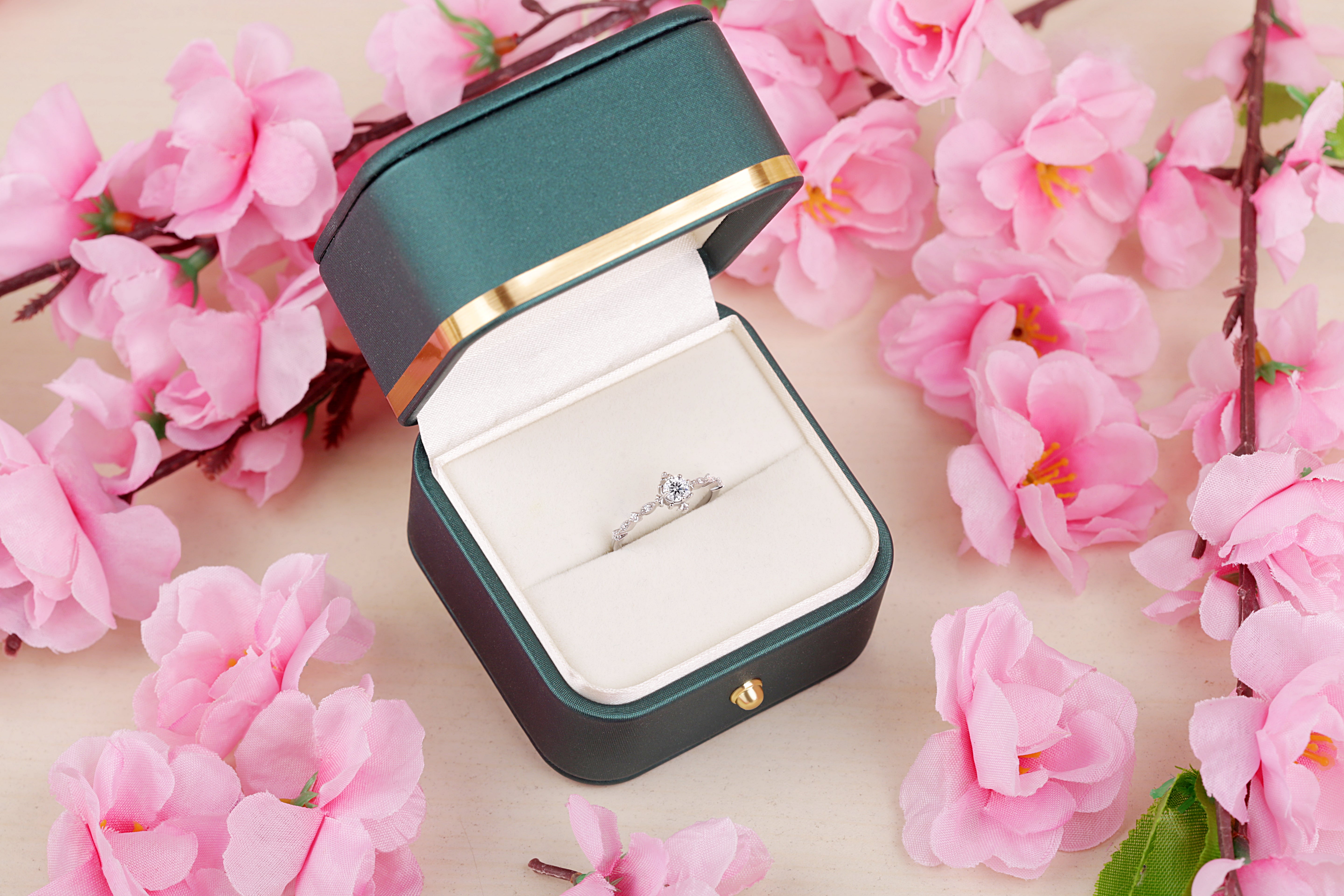 Brisbane Timeless Moissanite Wedding Ring in silver gold, beautifully presented in a luxurious box, ready to be cherished as an heirloom piece.